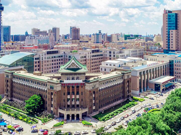 吉林大學(xué)第一醫(yī)院.jpg