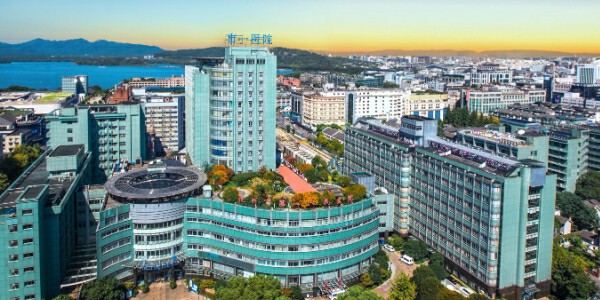 杭州市第一人民醫(yī)院口腔科到底怎么樣？醫(yī)生技術(shù)真心不錯(cuò)